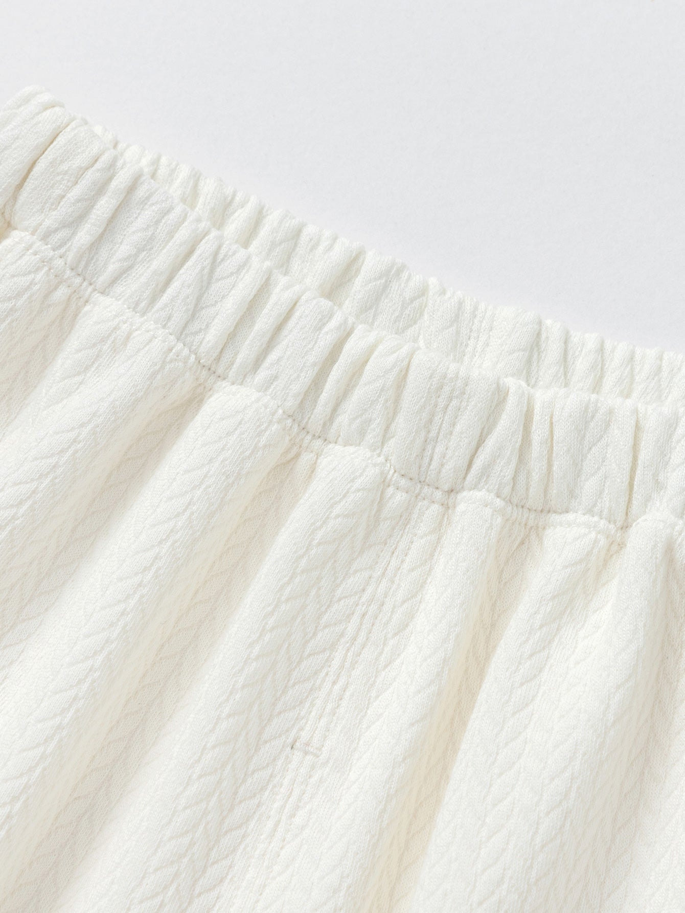 Tuta - Snow Kitty 🐾