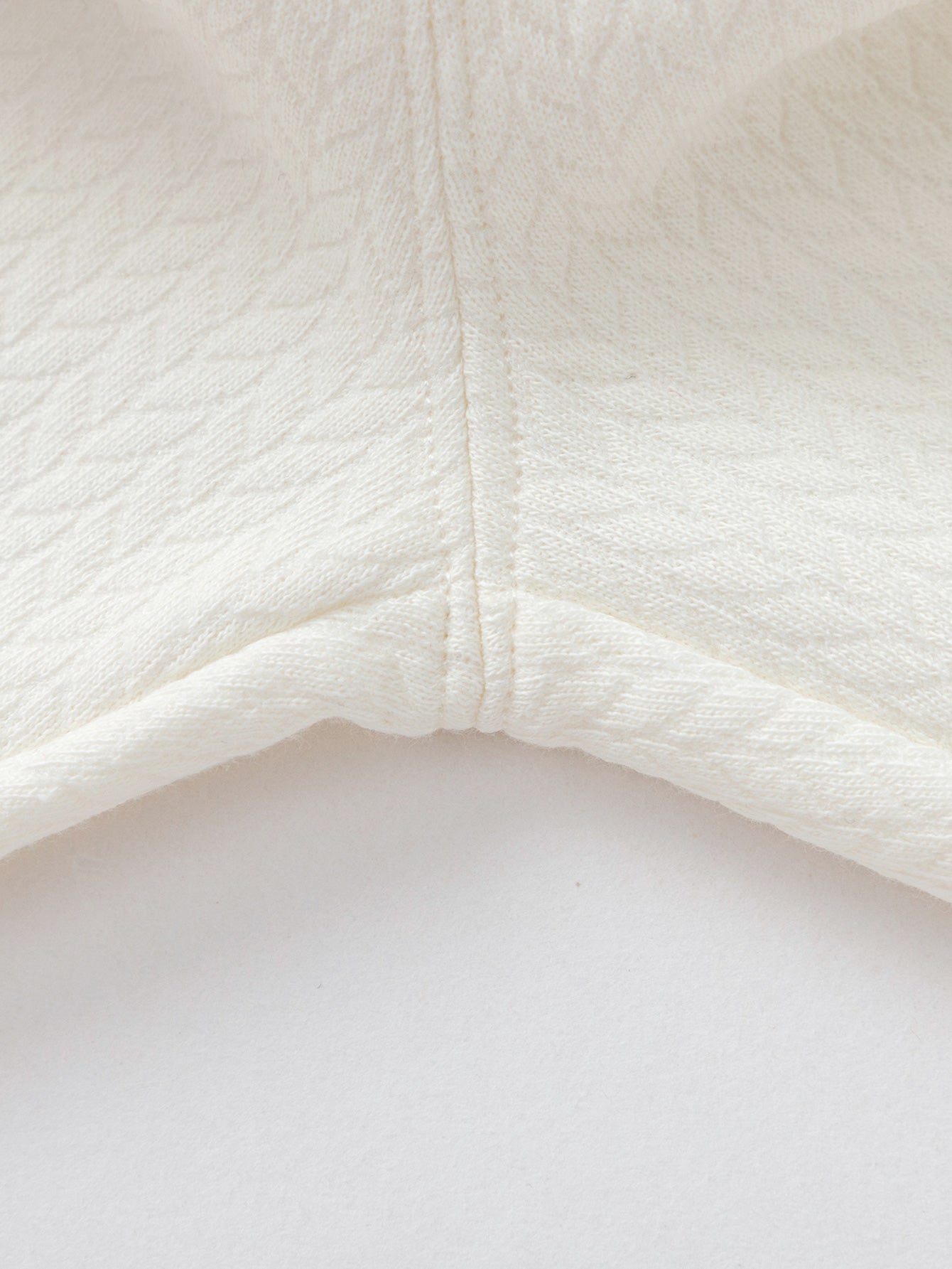 Tuta - Snow Kitty 🐾