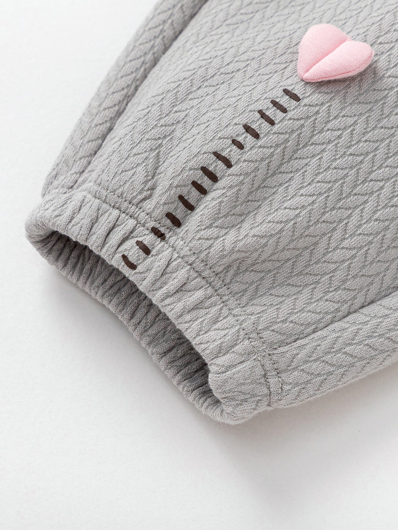 Tuta - Meow & Heart 🐱