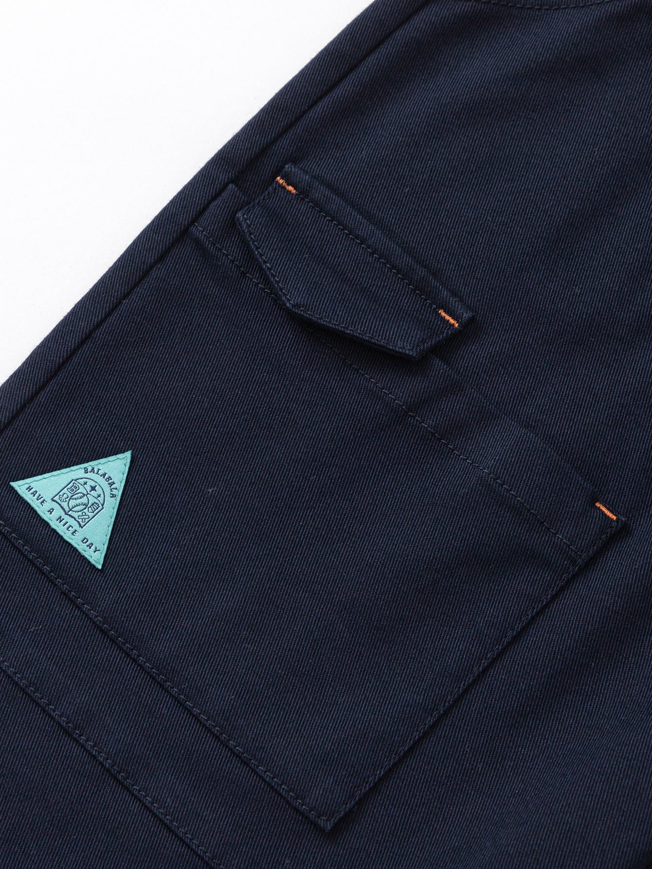 Pantallona Night Explorer 🌌