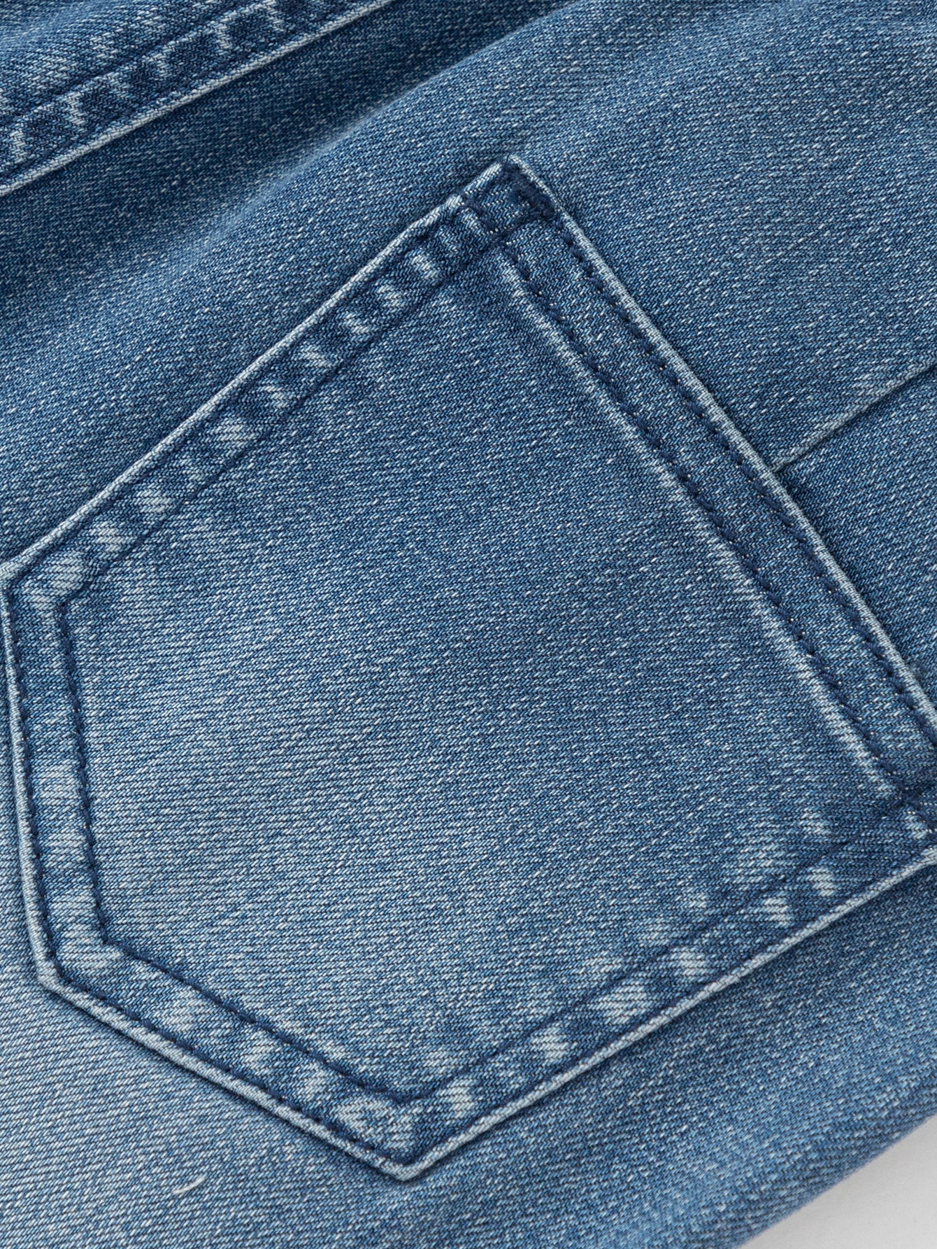 Pantallonat Flared Denim – Classic Blue 👖