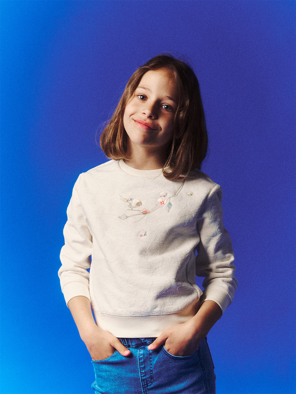 Pulovër Bird & Blossom – Krem 🐦