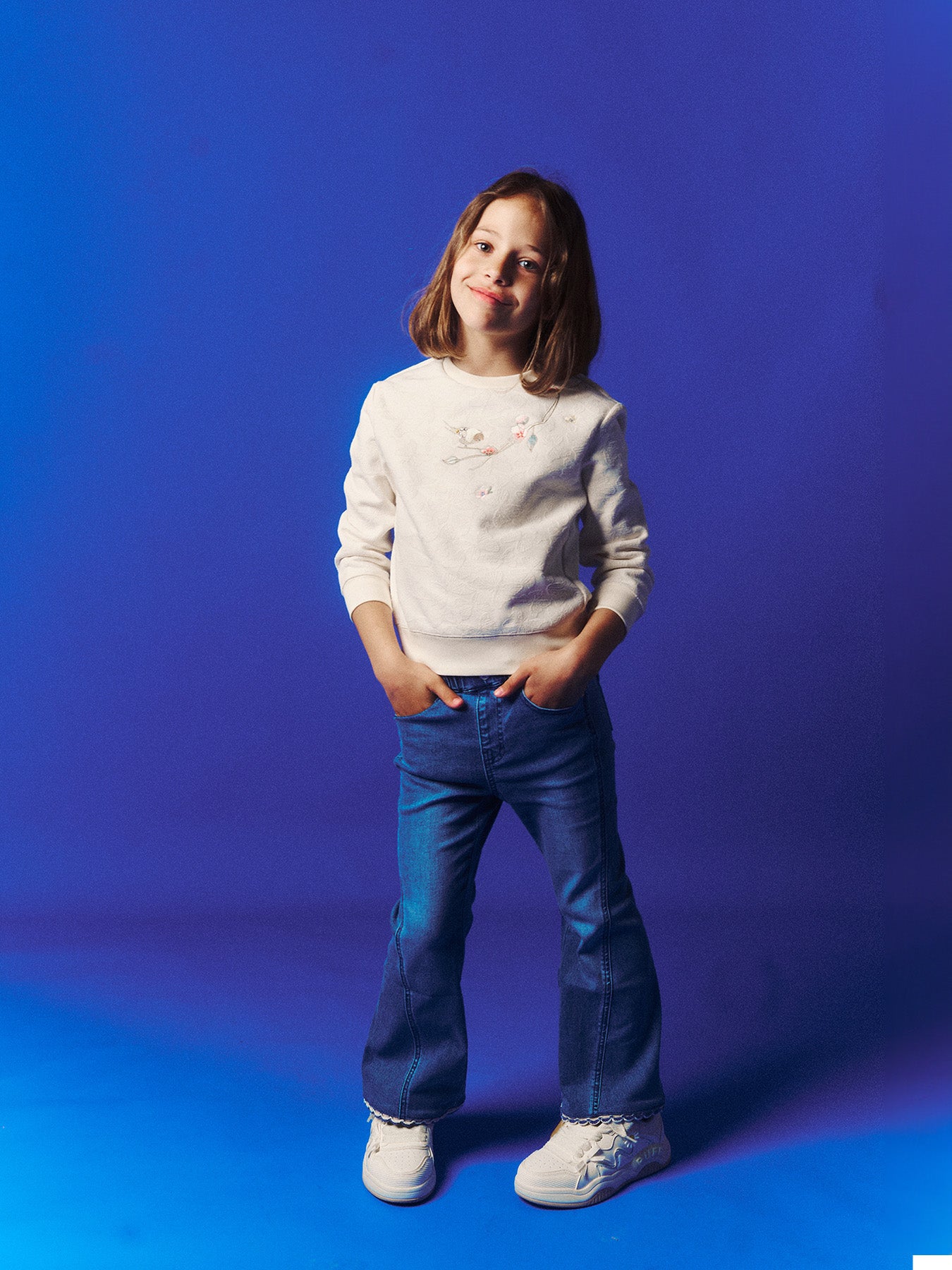 Pulovër Bird & Blossom – Krem 🐦