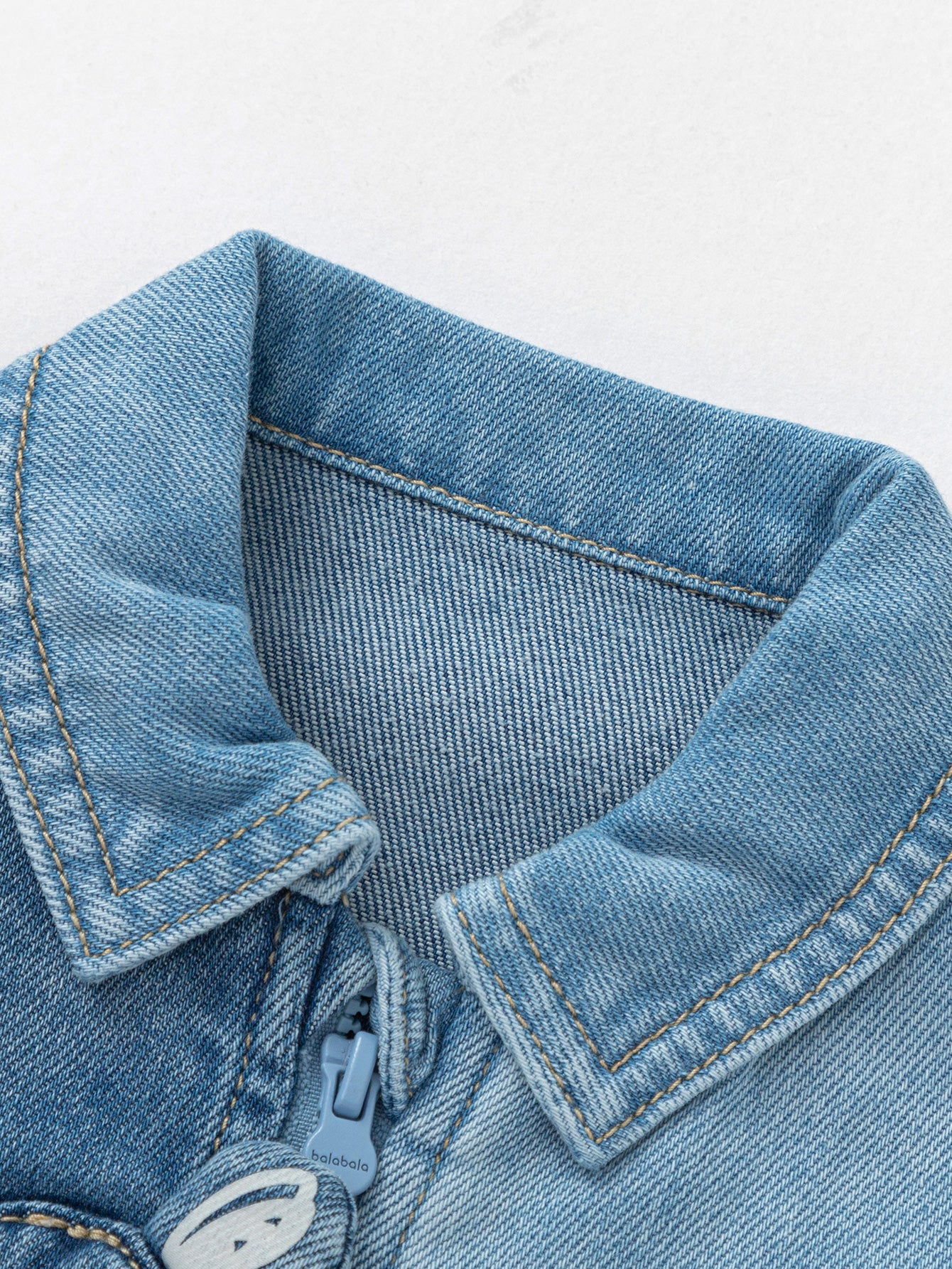 Xhaketë Little Bear Denim 🧸