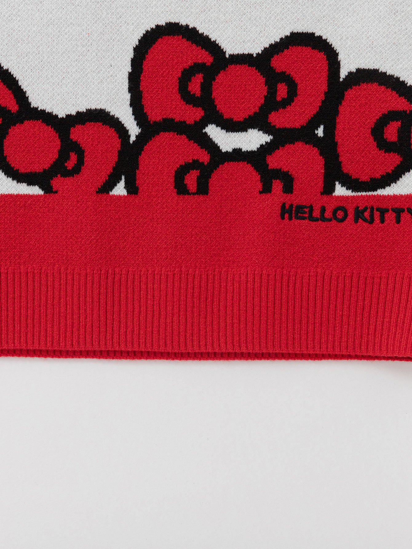 Pulovër Hello Kitty – Red Bow Charm 🎀