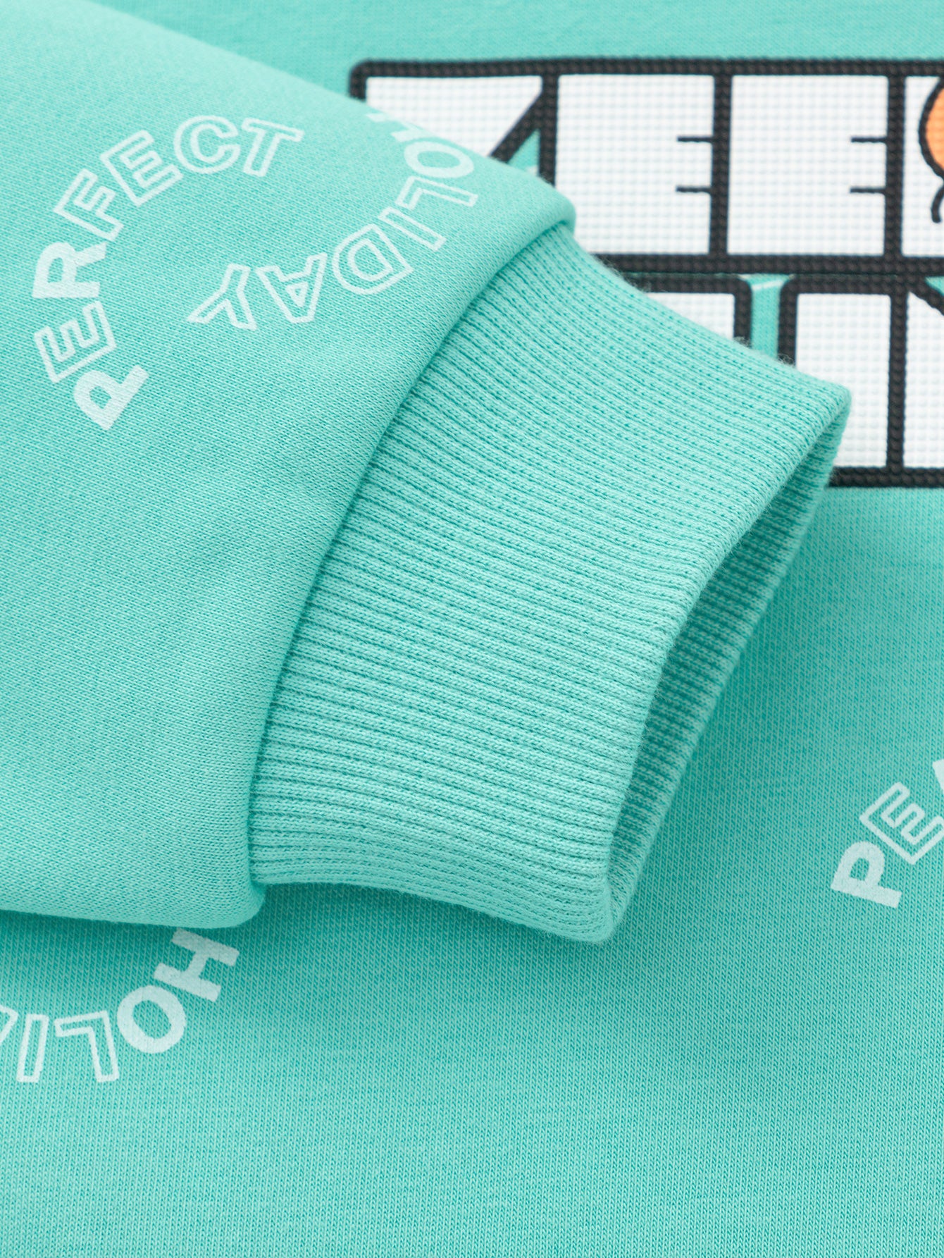 Pulovër Keep Smiling Crewneck 💚