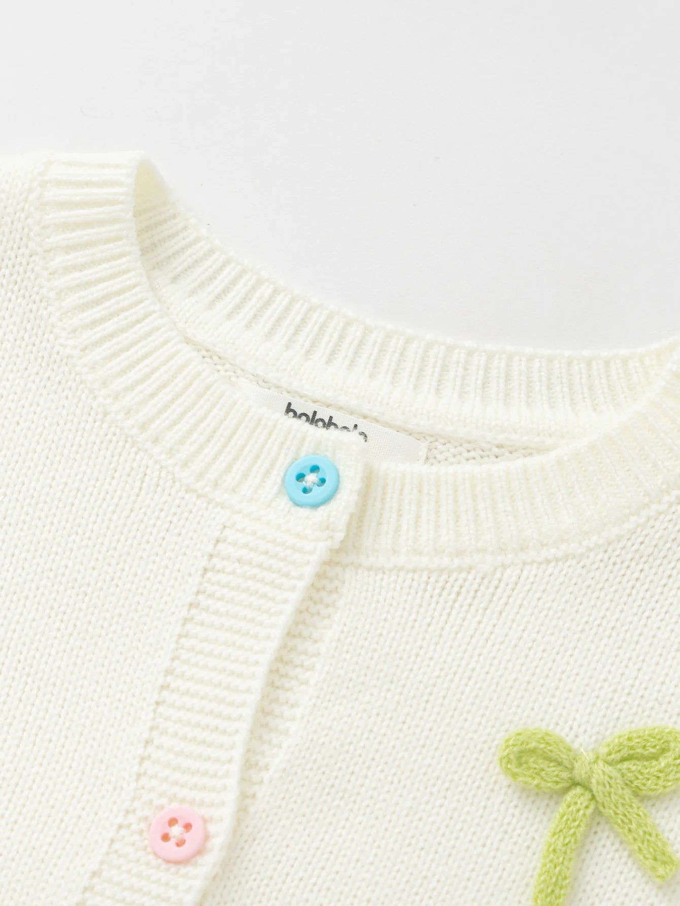 Pulovër Cardigan Pastel Charms 🤍