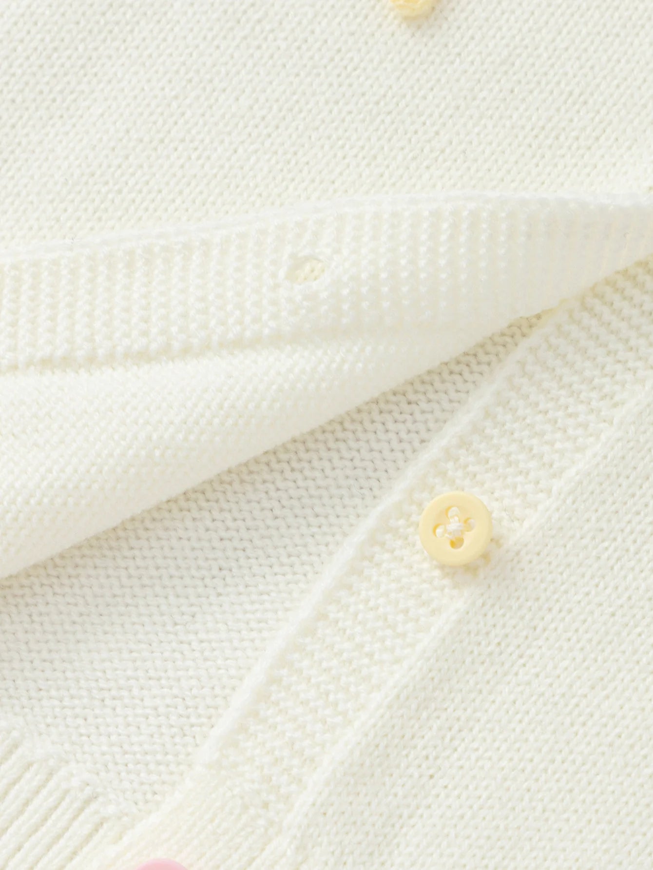 Pulovër Cardigan Pastel Charms 🤍