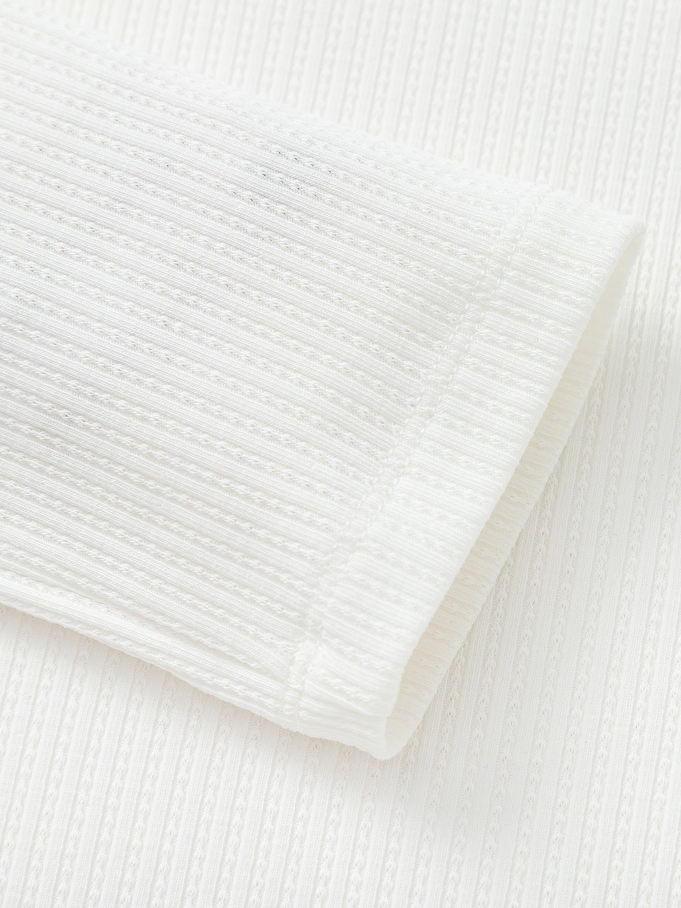 Pulovër Elegant Touch – White ✨🌼