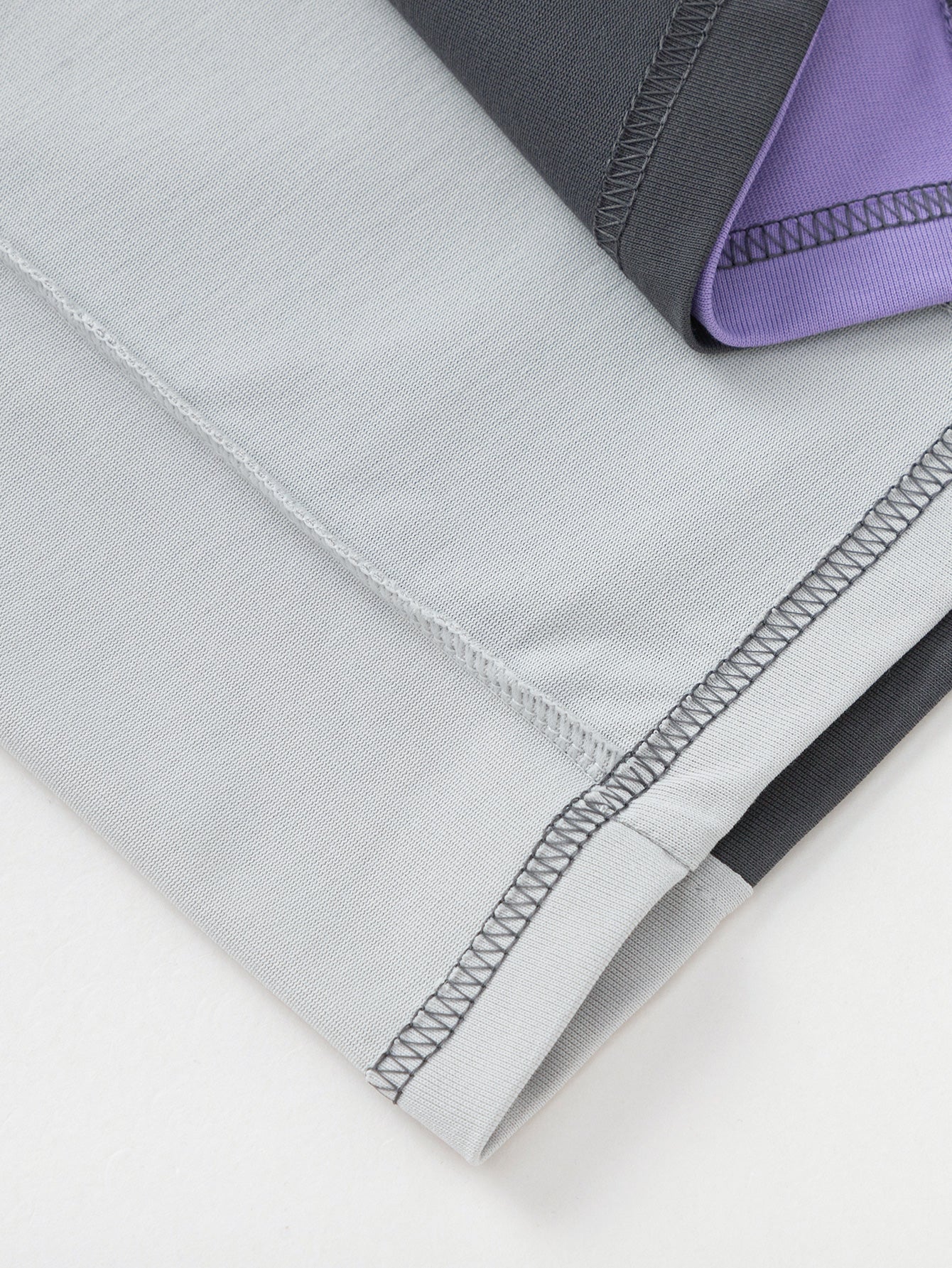 Bluzë Color Clash Keeper 🧩