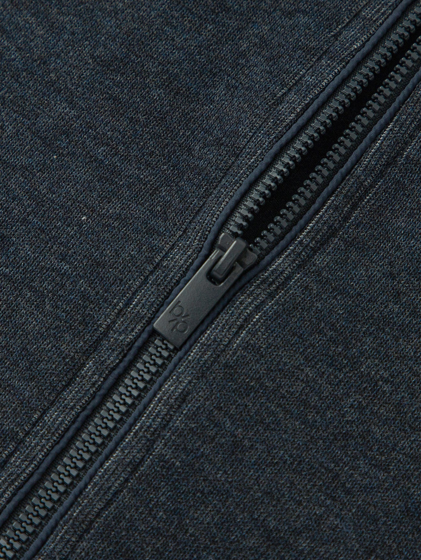 Pulovër Cozy Critter Zip Bomber 🦝