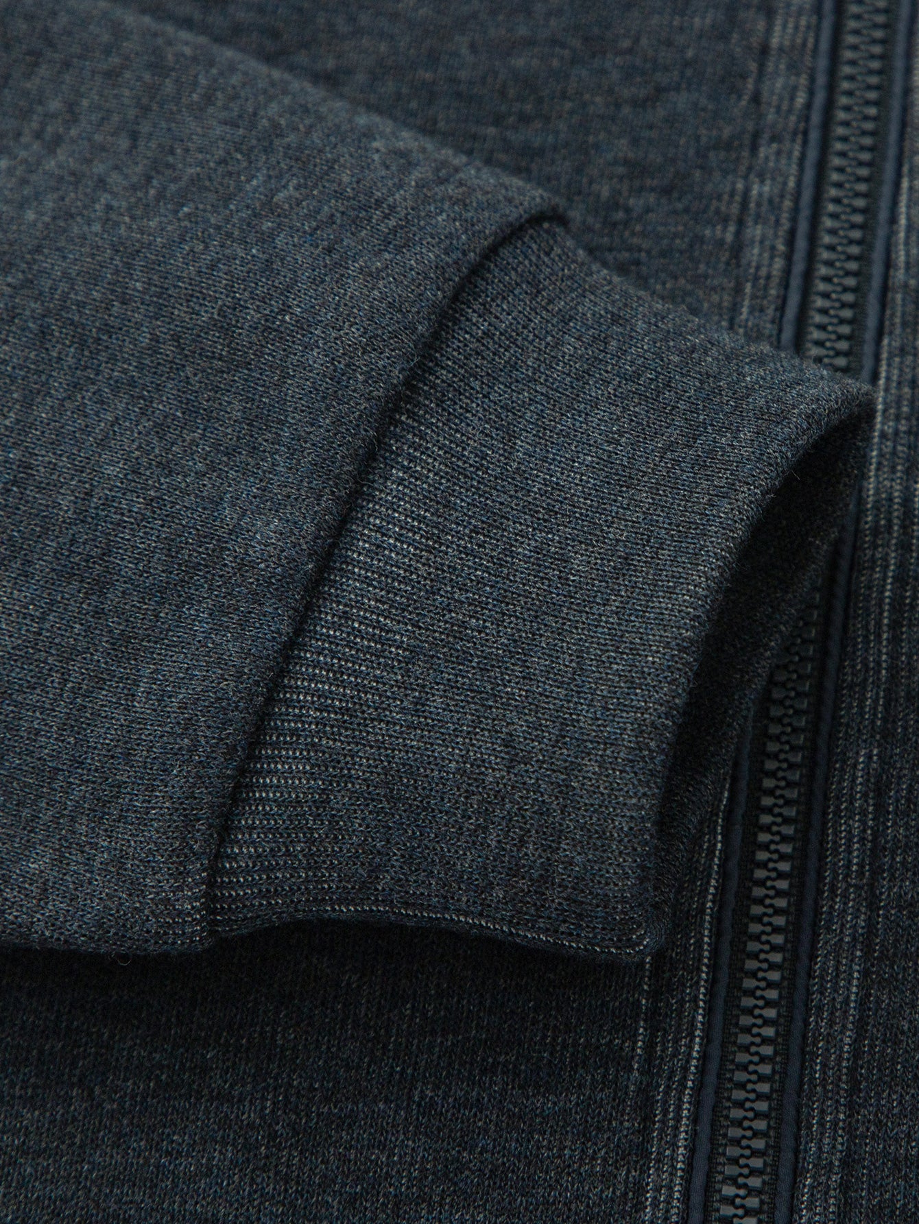 Pulovër Cozy Critter Zip Bomber 🦝