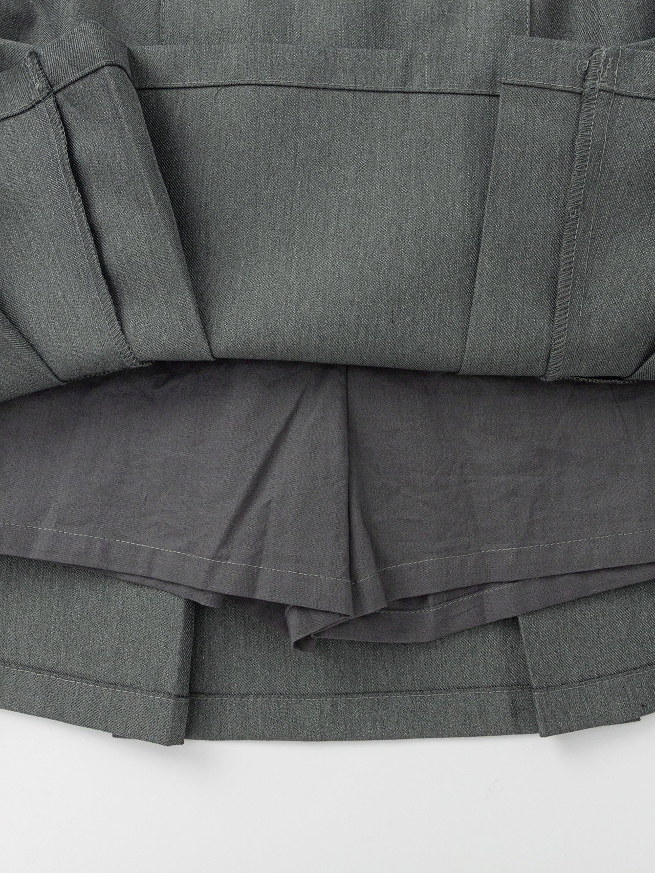 Fund Slate Pocket Pleat 🩶