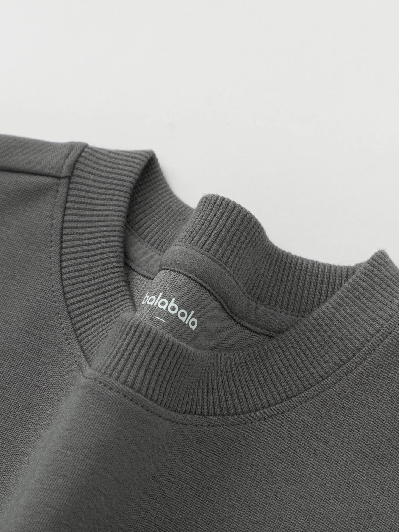 Pulovër Ultra Heroes ⚫️