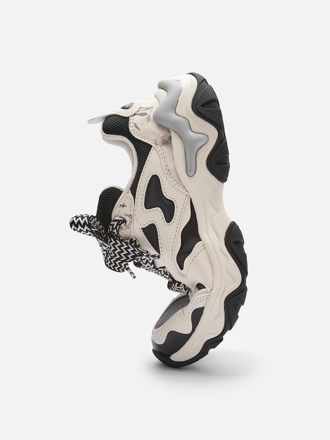 Atlete Fun Wave – Black & White 👟